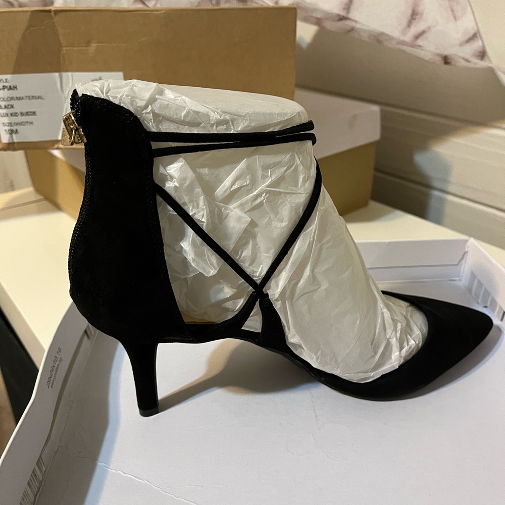 Brand new Jessica Simpson heels